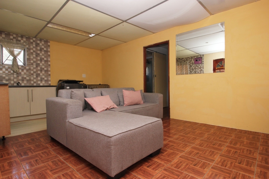 2 Bedroom Property for Sale in Elsies River Western Cape